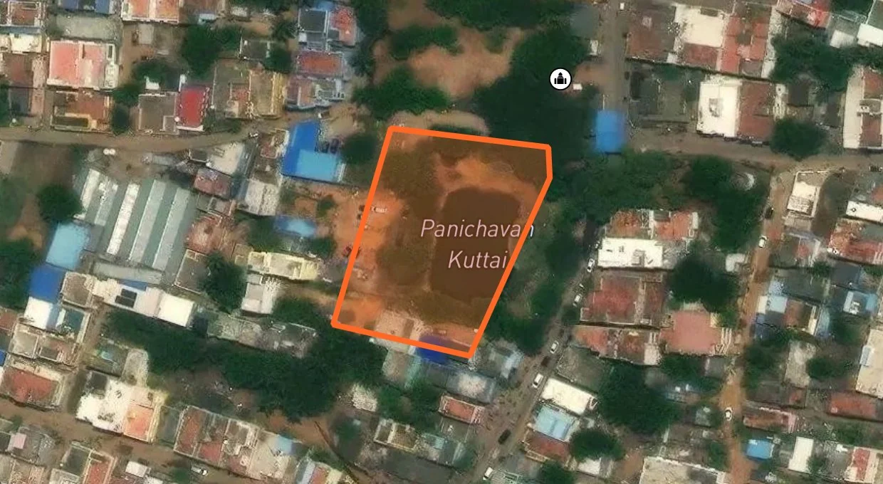 Satellite view with the plot boundary drawn from the field measurement book